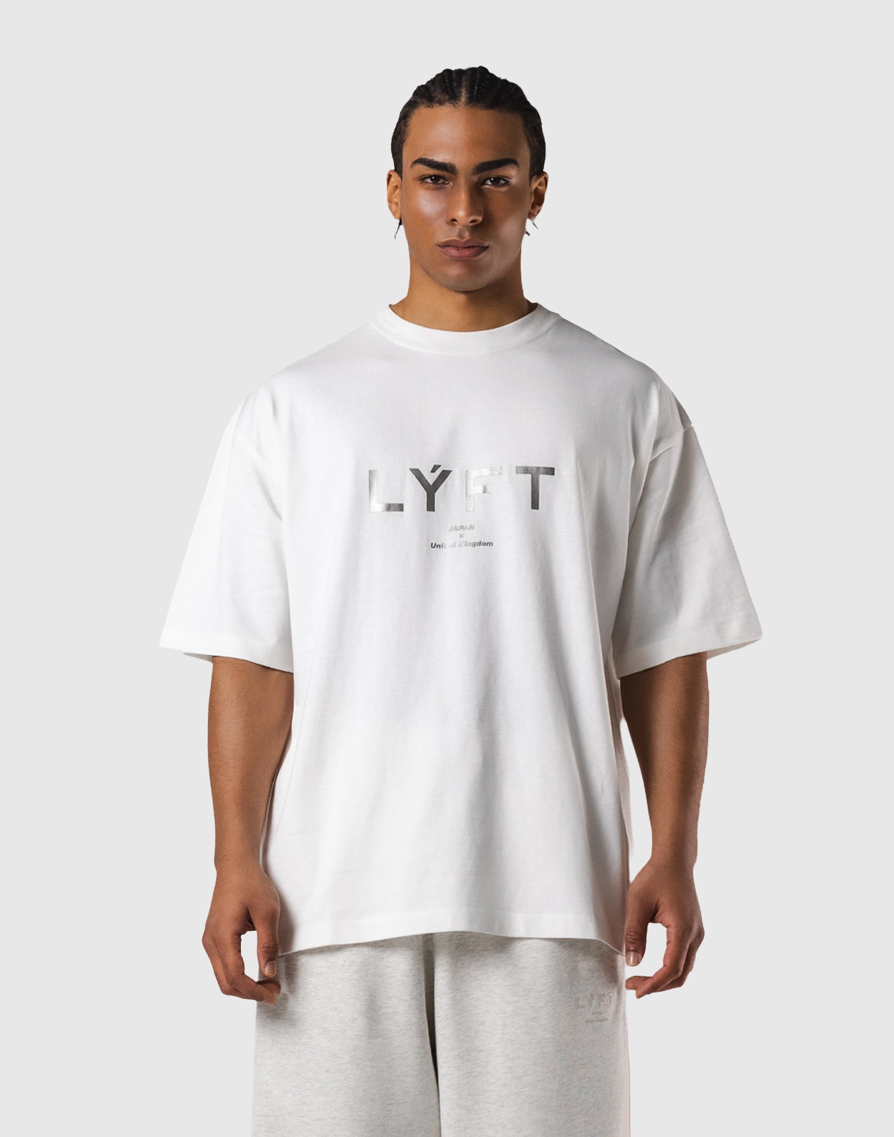 Streetwear Brands Logo - 흰색 클래식 로고가 들어간 대형 LYFT