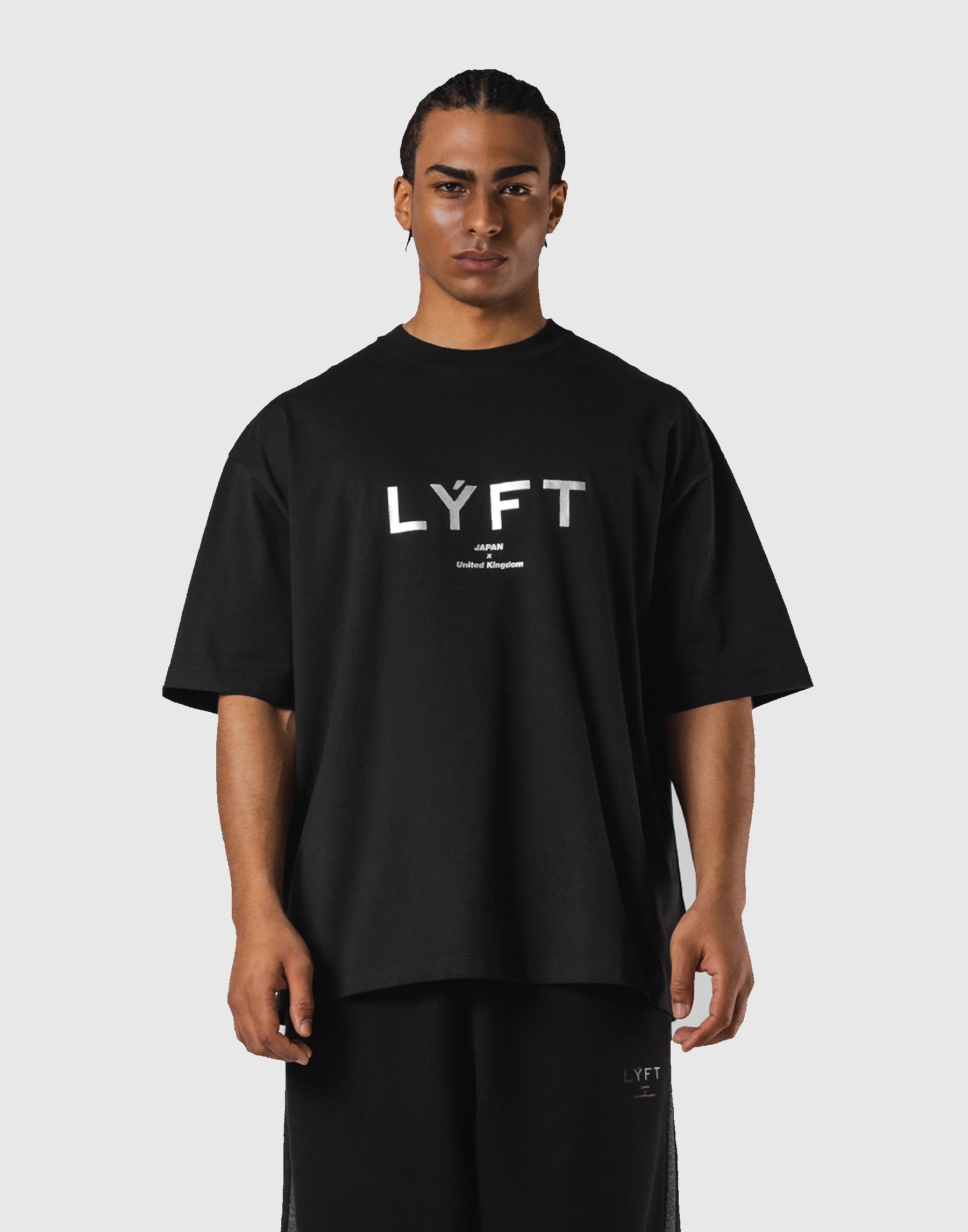 흰색 클래식 로고가 들어간 대형 LYFT GYM 그래픽 - Streetwear Brands Logo 리뷰 및 가격